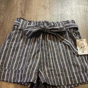 NWOT Indigo Rein Striped Linen Blend Women's Shorts